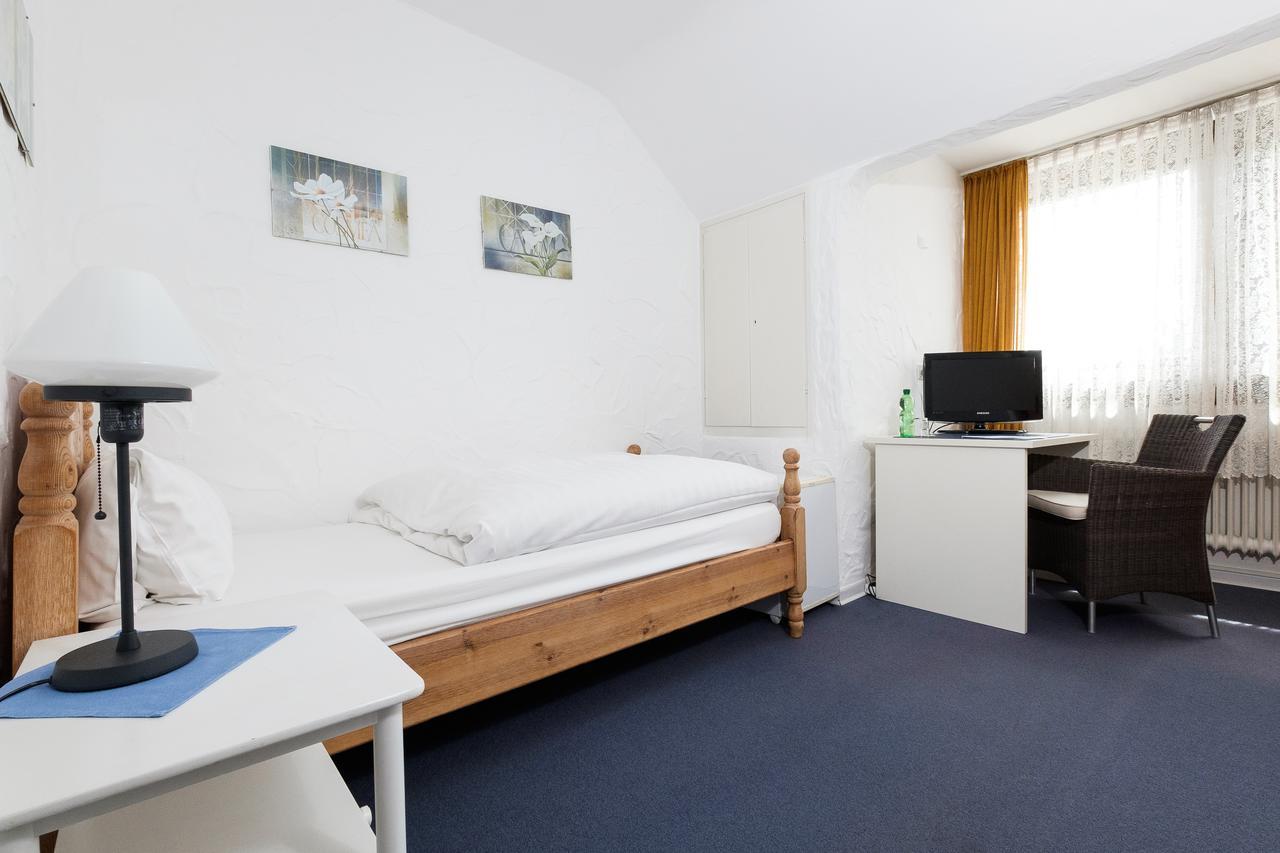 Hotel Garni Jacobs Бонн Экстерьер фото